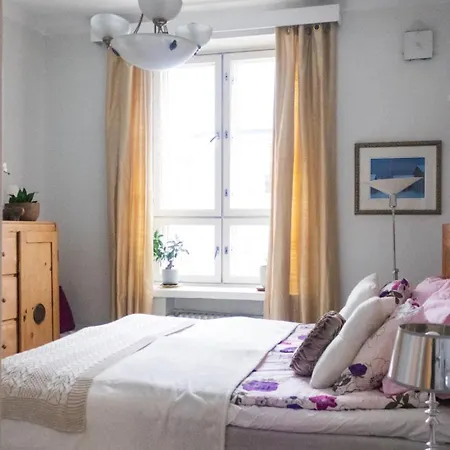 3 Lovely In Center. Apartamento Helsínquia