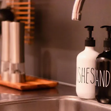 Appartement 3 Lovely In Center. *