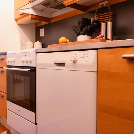 Appartement 3 Lovely In Center. *