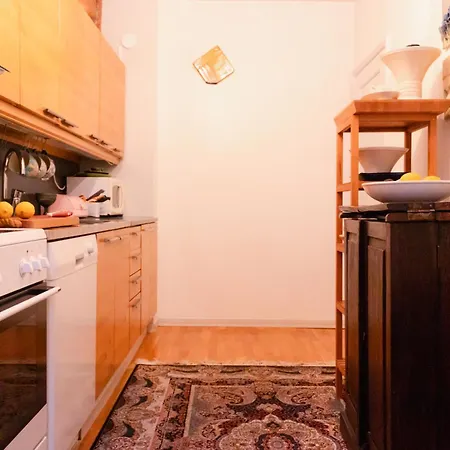 3 Lovely In Center. *