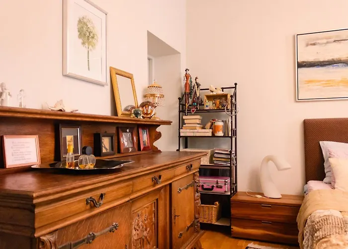 3 Lovely In Center. * הלסינקי