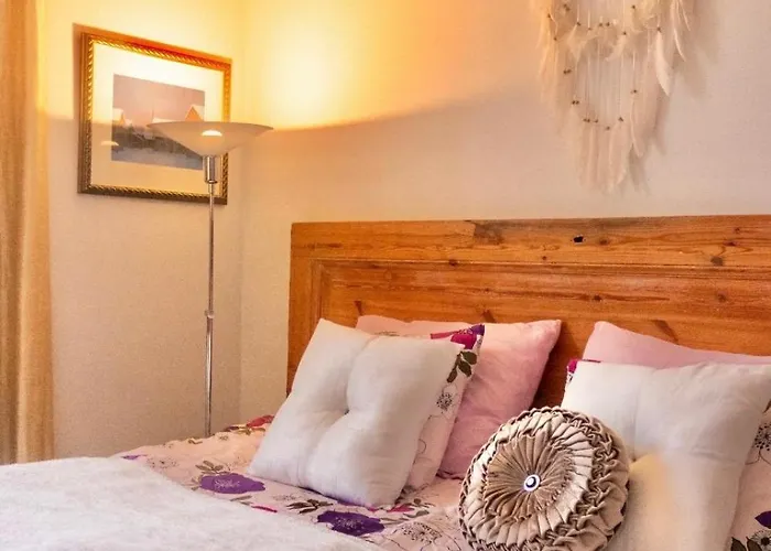 דירה 3 Lovely In Center.