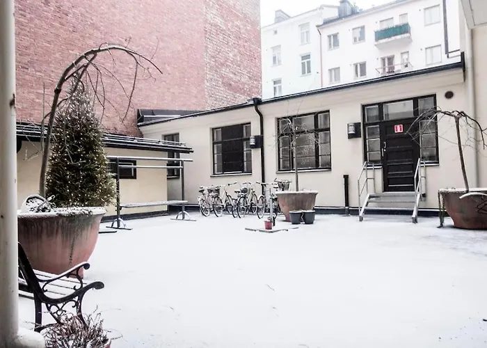 3 Lovely In Center. דירה *