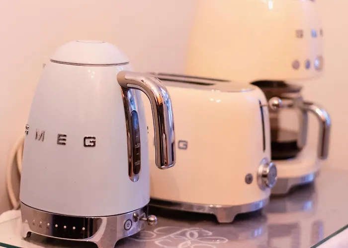 3 Lovely In Center. הלסינקי