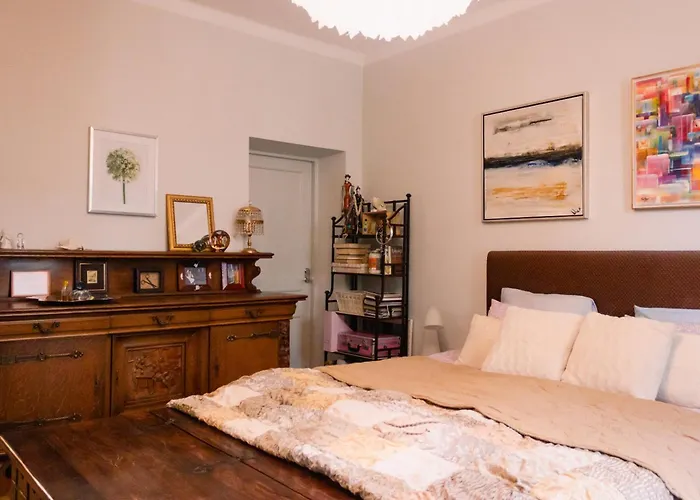 3 Lovely In Center. * הלסינקי