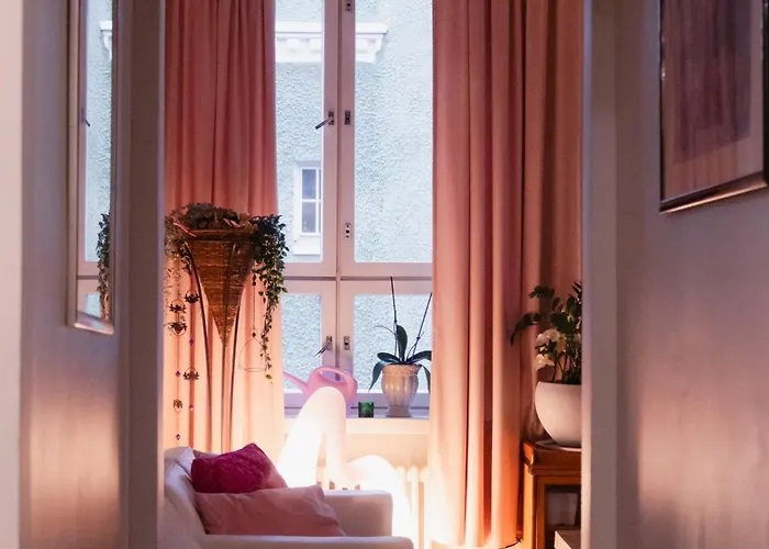 3 Lovely In Center. הלסינקי